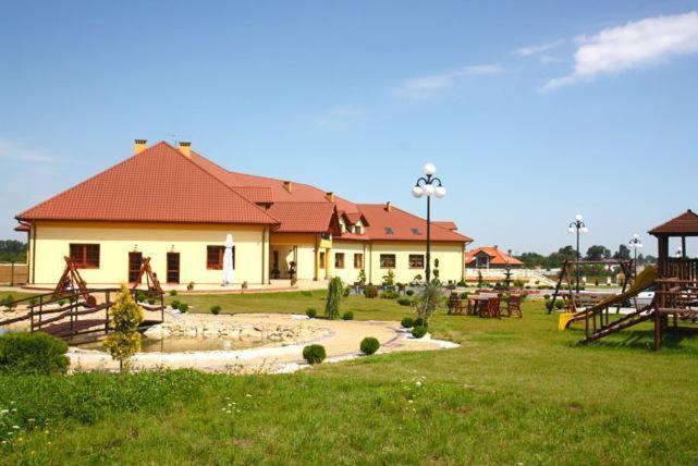 Hotel Wasik Krogulcza Esterno foto